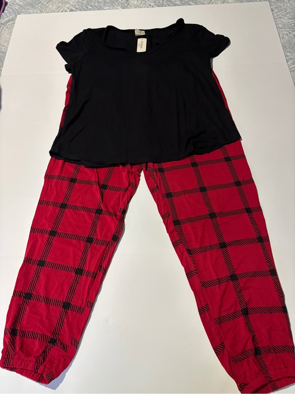 Soma Cool Nights Short Sleeve Pajama Set Serenity Plaid Black Red 2 Pc Sz M NWT